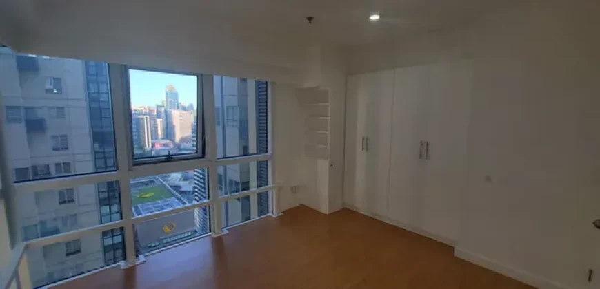 2 Storey Apartment style condo @ Fort Victoria C, BGC