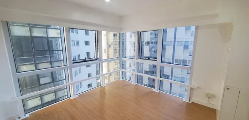 2 Storey Apartment style condo @ Fort Victoria C, BGC