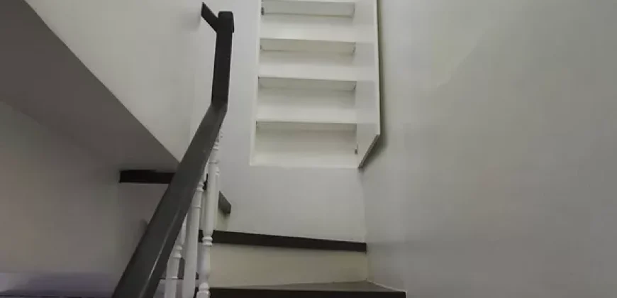 2 Storey Apartment style condo @ Fort Victoria C, BGC