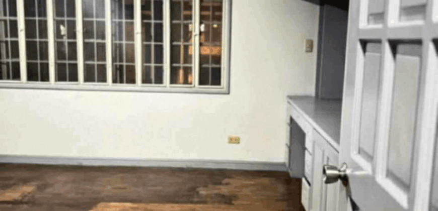 For Rent: 3-Story 5bed/5ba Townhouse in San Antonio Village, Makati — Only ₱75,000/month