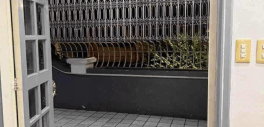 For Rent: 3-Story 5bed/5ba Townhouse in San Antonio Village, Makati — Only ₱75,000/month