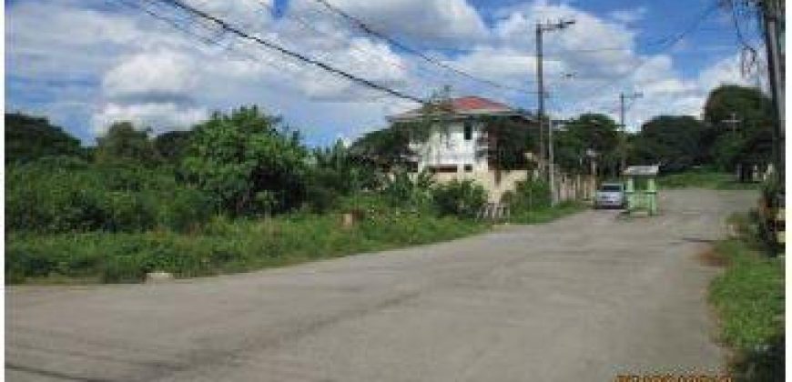 Foreclosed Residential Lot in Caloocan, Metro Manila · Lot 15 Blk 13 (Bangko Sentral ng Pilipinas)