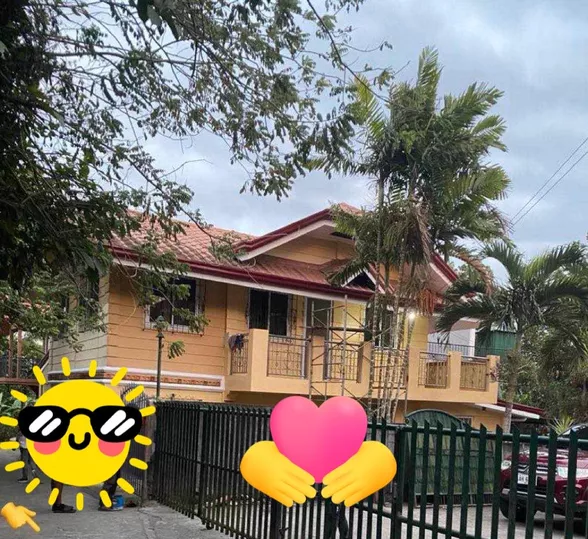 4-Bedroom House and Lot with Additional Vacant Lot — Tagaytay near Tolentino