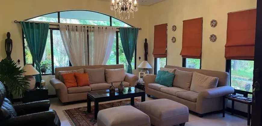 HOUSE & LOT (Ponderosa Leisure Farms, Silang, Cavite) near Tagaytay