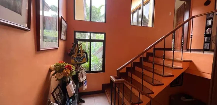 HOUSE & LOT (Ponderosa Leisure Farms, Silang, Cavite) near Tagaytay