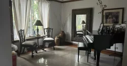 Mansion house with 6 bedrooms 4 car parking, & more in Ayala Heights, QC