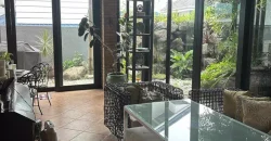 Mansion house with 6 bedrooms 4 car parking, & more in Ayala Heights, QC